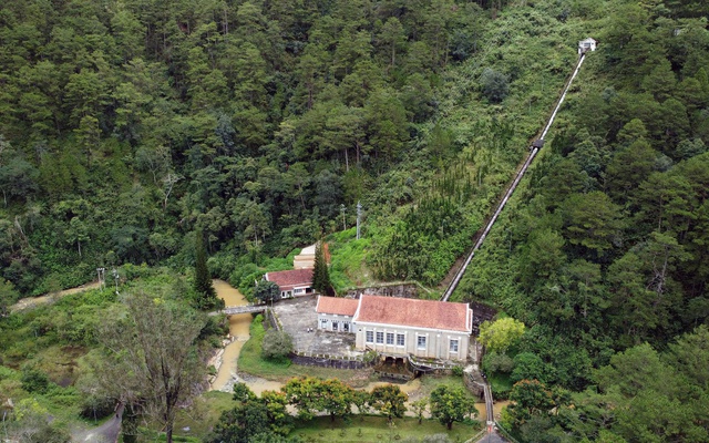 Bí ẩn dưới thung lũng Suối Vàng: Đường hầm xuyên núi dẫn đến kỳ quan thủy điện đầu tiên ở Việt Nam