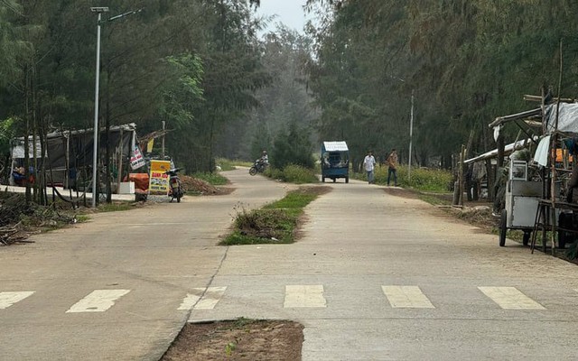 Tạm hoãn xuất cảnh 2 giám đốc 'rút ruột' công trình đường ven biển ở Quảng Ngãi