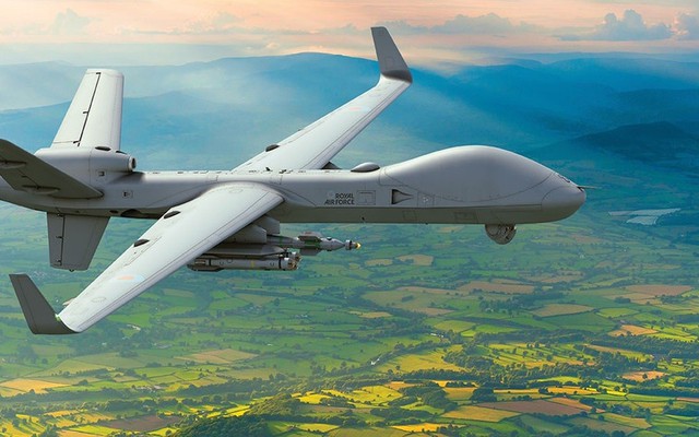 Protector RG Mk1: Bay 30 giờ, tấn công chính xác, né tránh như phi công thật