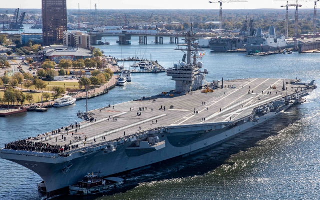 Tàu sân bay thứ ba với 90 chiến đấu cơ được điều đến Trung Đông
