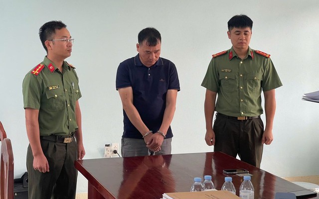 Khám xét nơi ở, bắt Giám đốc Phùng Ngọc Phương