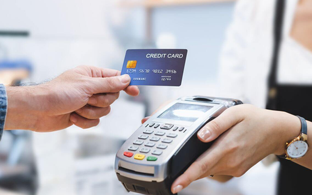 Một ngân hàng sẽ dừng gửi tin nhắn SMS giao dịch thẻ tín dụng