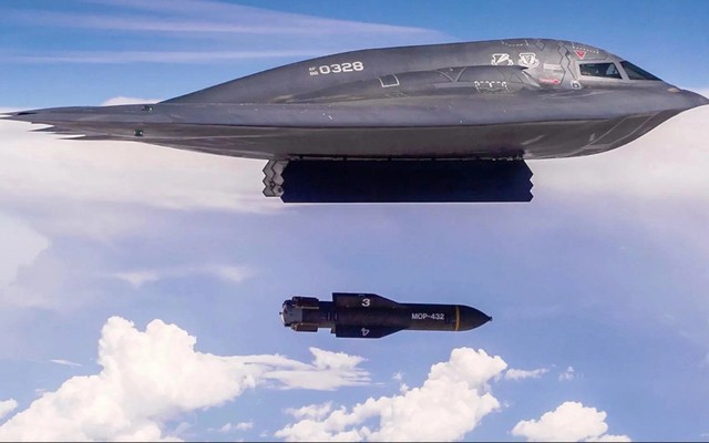 GBU-57 khiến ông Trump trì hoãn quyết định tấn công Fordow