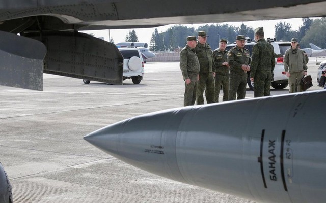 Kiev gây sốc với Kinzhal