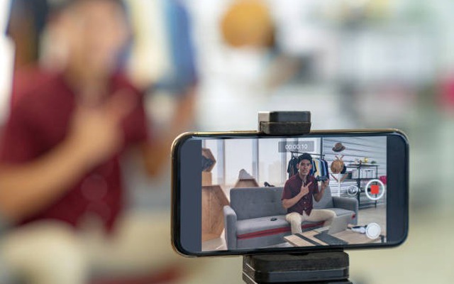 Livestream bán hạt óc chó, mật ong giả kiếm 2,5 tỷ đồng chỉ trong 7 tháng, dàn dựng video lấy lòng tin, cặp đôi 2 triệu người theo dõi bị toà án tuyên bố cái kết đắng