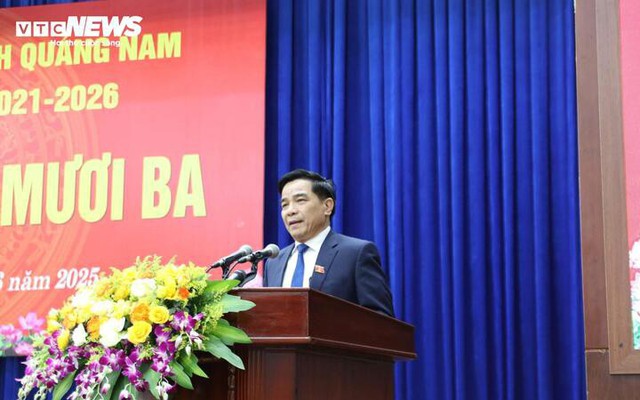 Chủ tịch tỉnh Quảng Nam Lê Văn Dũng nghỉ hưu trước tuổi