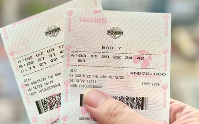 Trúng Vietlott 2 tỷ đồng, người đàn ông tiết lộ "bí kíp" chọn bộ số đơn giản, hóa ra ai cũng làm được