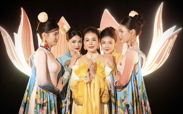 NTK Thoa Trần mang "Hương Việt" đến với Hoa hậu Quý bà Hòa bình Việt Nam 2025