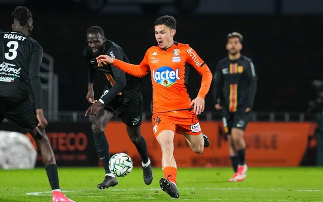 Sao Việt kiều "hạng nặng" định về V.League, ĐT Việt Nam sẽ có thêm vũ khí đẳng cấp cùng Xuân Son?