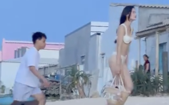 Bạn trai Hoa hậu Ý Nhi vướng tranh cãi vì 1 hành động lọt vào camera quay lén