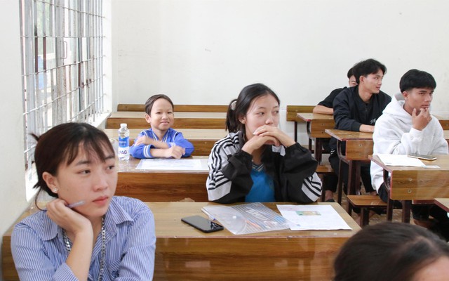 Nguyễn Văn Thiện - ‘dũng sĩ tí hon’ giữa Kỳ thi tốt nghiệp THPT