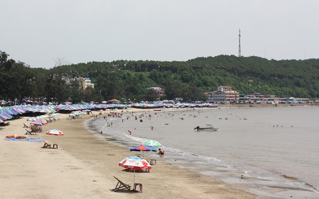 Đôi nam nữ ăn uống, chụp hình trước khi tử vong ở biển Đồ Sơn: Danh tính nạn nhân