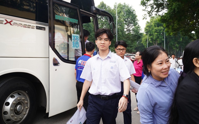 Gợi ý đáp án môn Văn thi tốt nghiệp THPT 2025