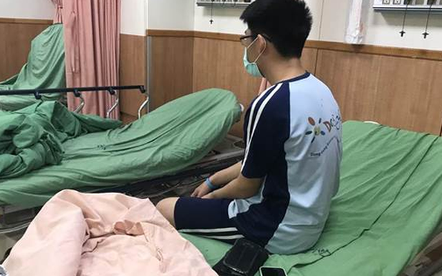 Trộm thẻ tín dụng của bố để mua "bánh quy giảm cân", nam sinh 13 tuổi nhận kết đắng