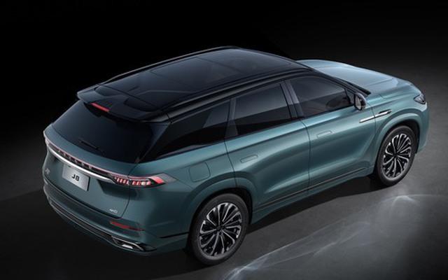 Hãng xe xây nhà máy 20.000 tỷ tại Việt Nam hé lộ mẫu SUV ngang cỡ Hyundai Santa Fe, đi một mạch từ Hà Nội đến Nha Trang mới cần đổ xăng