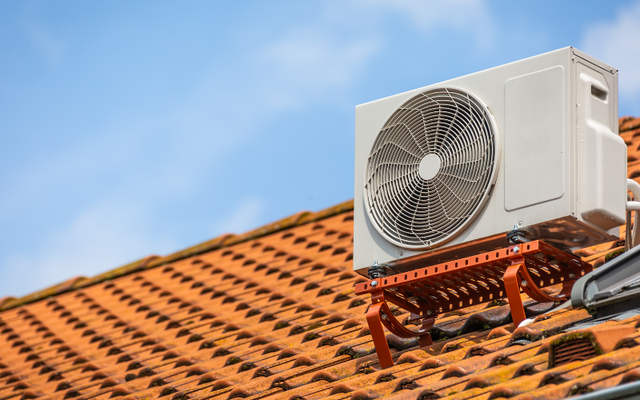 Lắp cục nóng điều hòa trên sân thượng, mái nhà, ngoài ban công có đúng không? Chuyên gia giải thích