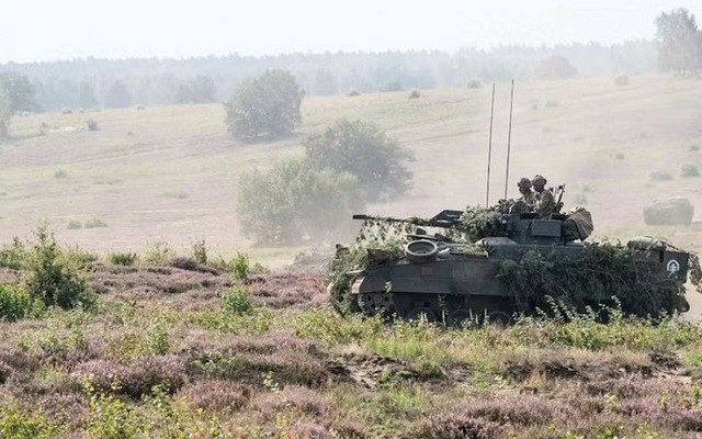 Tại sao Anh không gửi xe chiến đấu bộ binh Warrior tới chiến sự?
