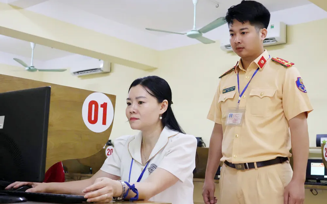 Cận cảnh quy trình Công an Hà Nội sát hạch lái xe máy