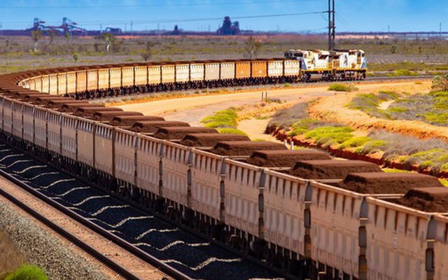 "Quái vật sắt" nặng 99.732 tấn: Kỳ quan kỹ thuật "biết đi" gây chấn động thế giới!