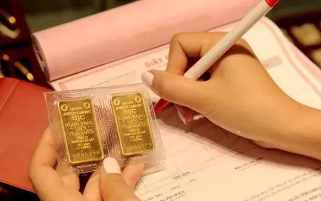 Giá vàng bật tăng mạnh