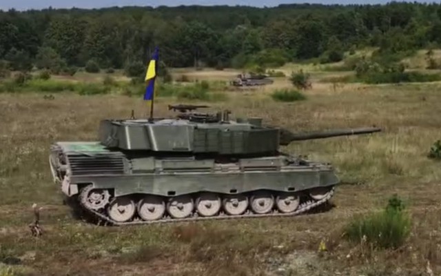 Lữ đoàn cơ giới số 142 nhận hàng loạt xe tăng Leopard 1 nâng cấp