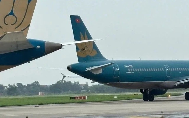 Vụ va chạm của 2 máy bay Vietnam Airlines trên đường băng lên báo nước ngoài, người đọc bình luận: Sự việc đáng tiếc nhưng vẫn còn may