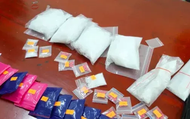 Cựu đội phó Công an TP Việt Trì lập công bằng cách đưa tiền cho tội phạm đi mua ma túy để bắt giữ