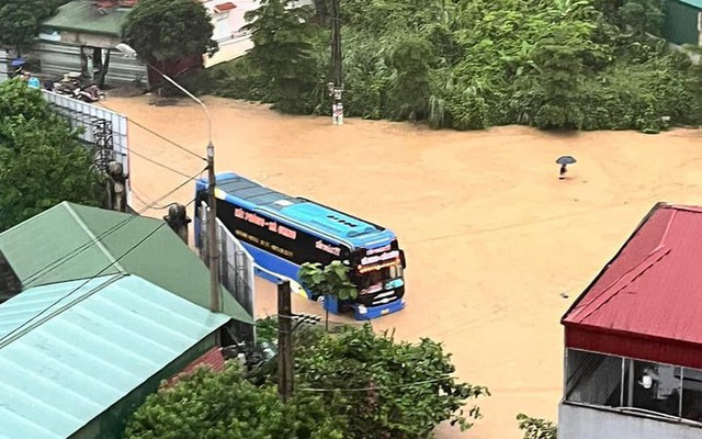 Miền Bắc mưa dông diện rộng, nguy cơ lũ quét và sạt lở ở 5 tỉnh