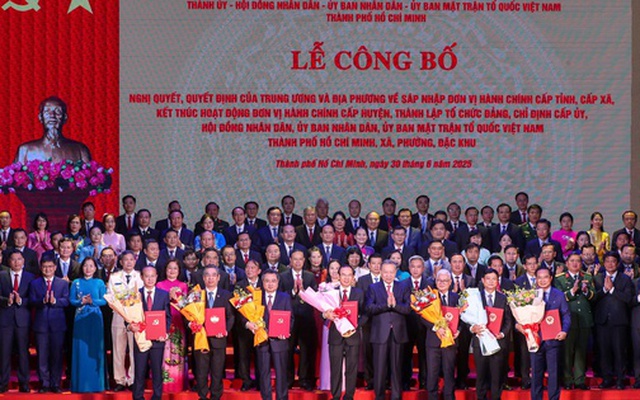 Danh sách Ban Chấp hành và 27 Ủy viên Ban Thường vụ Thành ủy TP HCM mới