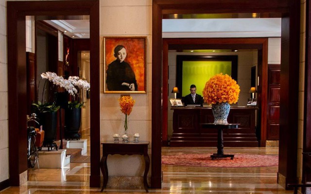 Khách Tây nhận xét về khách sạn 5 sao đầu tiên ở Hà Nội: Tôi không nghĩ nó lại có cái này!