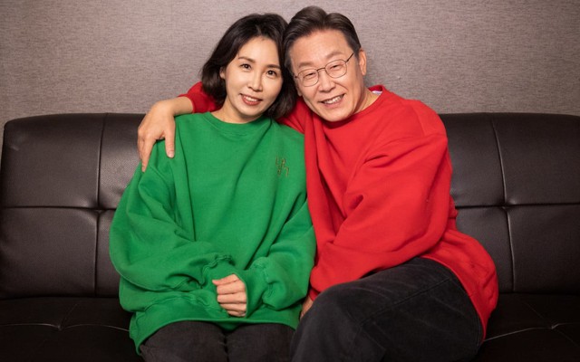 Câu chuyện khó tin của tân Tổng thống Hàn Quốc: Từng làm công nhân, các con đều chật vật không tìm nổi việc làm