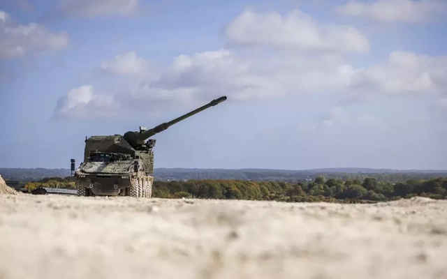 Pháo tự hành RCH 155 tối tân chưa thể tham chiến