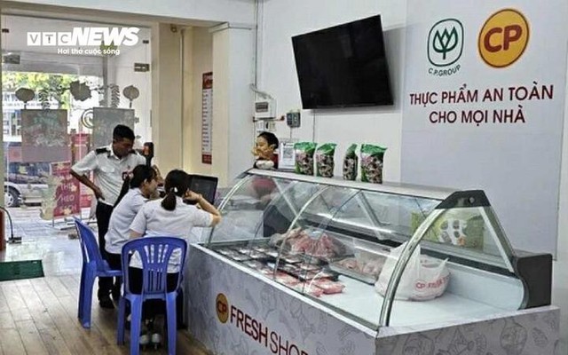 Kiểm tra đột xuất cửa hàng của C.P Việt Nam tại Bình Dương