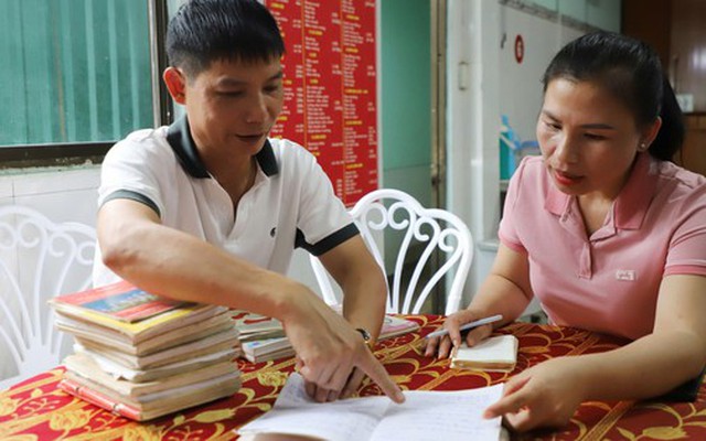 Xác minh thông tin cán bộ địa phương nợ gần 180 triệu đồng tiền cơm tiếp khách