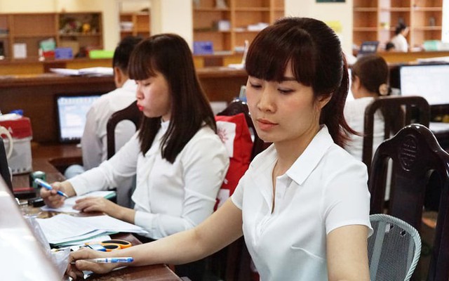 Đề xuất Chủ tịch tỉnh phê duyệt danh sách cán bộ tinh giản biên chế