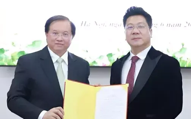 Tiến sĩ, NSND Quốc Hưng nhận quyết định bổ nhiệm