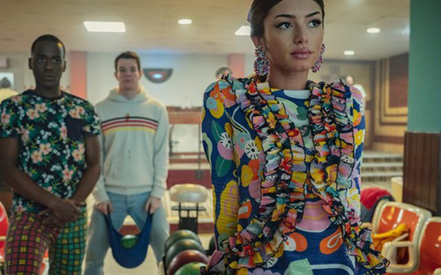 Tình cờ xem phim "Sex Education", tôi bàng hoàng hiểu ra sự hung hăng năm 17 tuổi của mình lại khiến người khác kinh sợ đến thế!