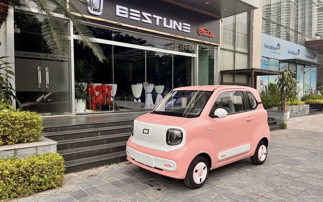 Tân binh xe điện mini chính thức mở bán tại Việt Nam: sạc một lần chạy 170 km, giá 199 triệu đồng cạnh tranh Wuling Mini EV