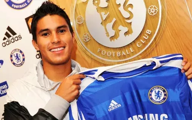 Cựu tiền vệ Chelsea phải vào tù vì tiếp tay cho băng đảng