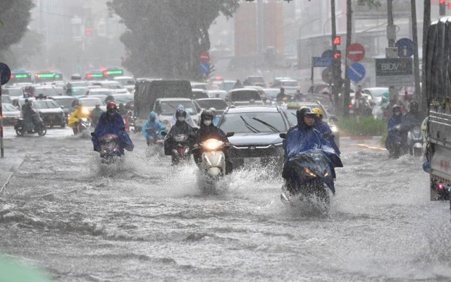 Trong 3-6 giờ tới, người dân các tỉnh Quảng Ninh, Quảng Ngãi, Đà Nẵng đặc biệt chú ý