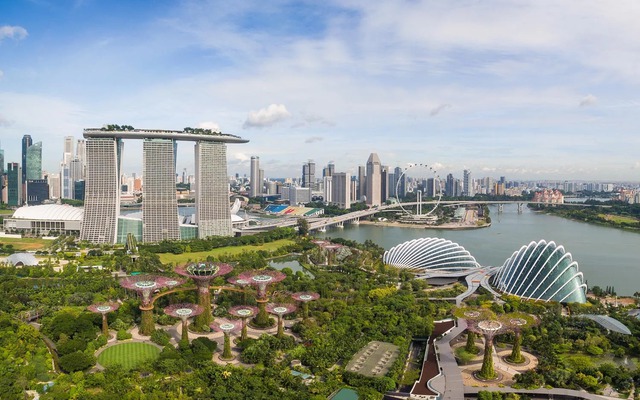 "Bất ổn đáng kể" khiến Singapore có mức tăng trưởng kém Việt Nam gần 2 lần