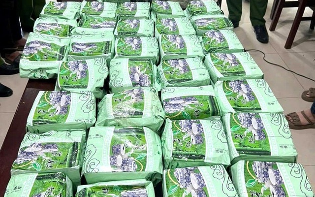 Bắt giữ 3 kẻ trong đường dây ma túy xuyên quốc gia, thu 60 bánh heroin