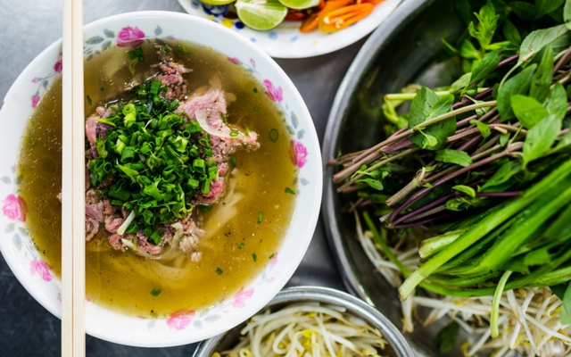 10 món ngon của Việt Nam mà du khách nhất định phải nếm thử