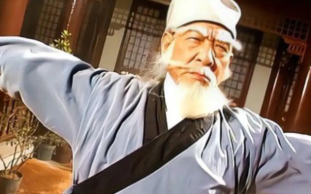 Vô Danh Thần Tăng đang trốn tránh ai mà vừa nghe tin tức liên quan tới người này đột nhiên mặt biến sắc?