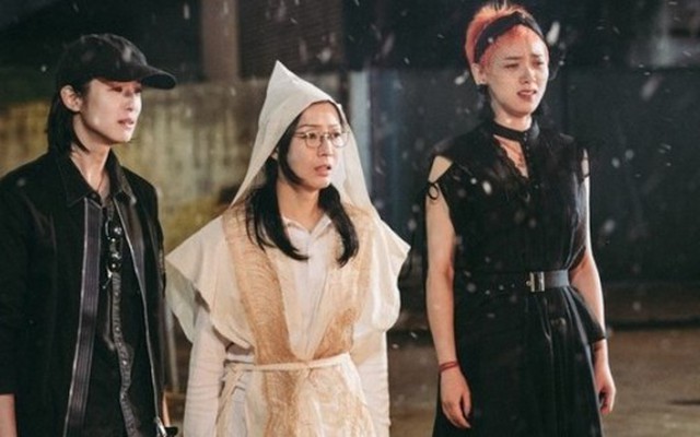 Tuyển người khóc thuê, làm 2,5 tiếng/ngày vẫn nhận lương tiền triệu