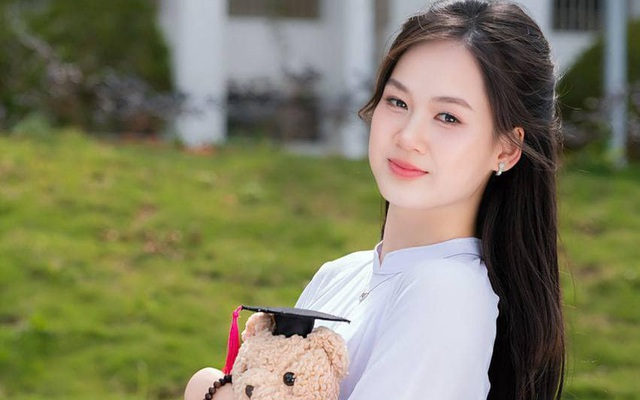 Dung mạo ưu tú của thủ khoa khối A00 toàn quốc đạt 3 điểm 10, bí quyết học giỏi là không học quá nhiều