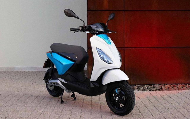 Mua xe máy xăng của 3 hãng này bớt lo nghĩ: Tuyên bố sẽ hỗ trợ mua lại hoặc đổi xe điện Piaggio, Vespa
