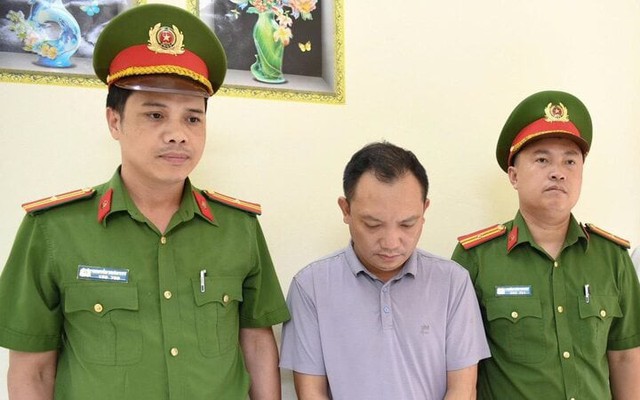 Bắt giam Giám đốc Công ty Athena Việt Nam sản xuất kem chống nắng giả