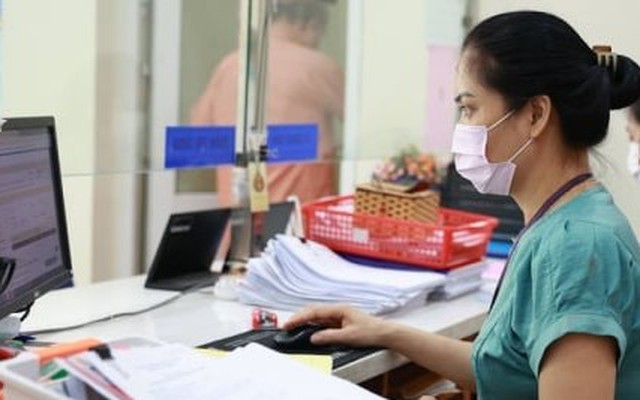 Chưa xem xét kỷ luật với cán bộ, công chức đang điều trị bệnh hiểm nghèo