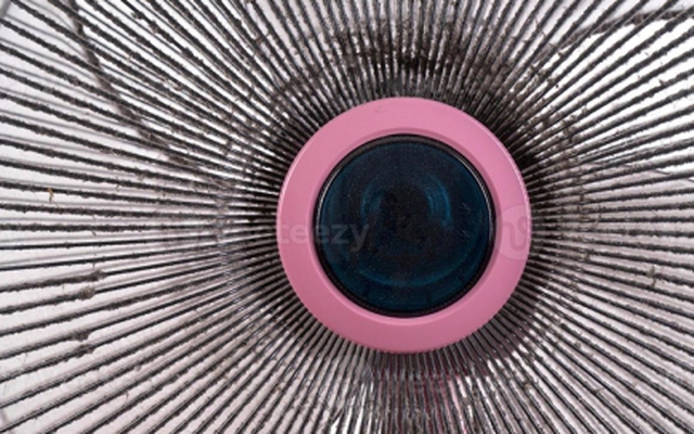 Các mẹo làm sạch quạt không cần tháo khung